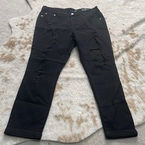 Fashion nova skinny black jeans destroyed